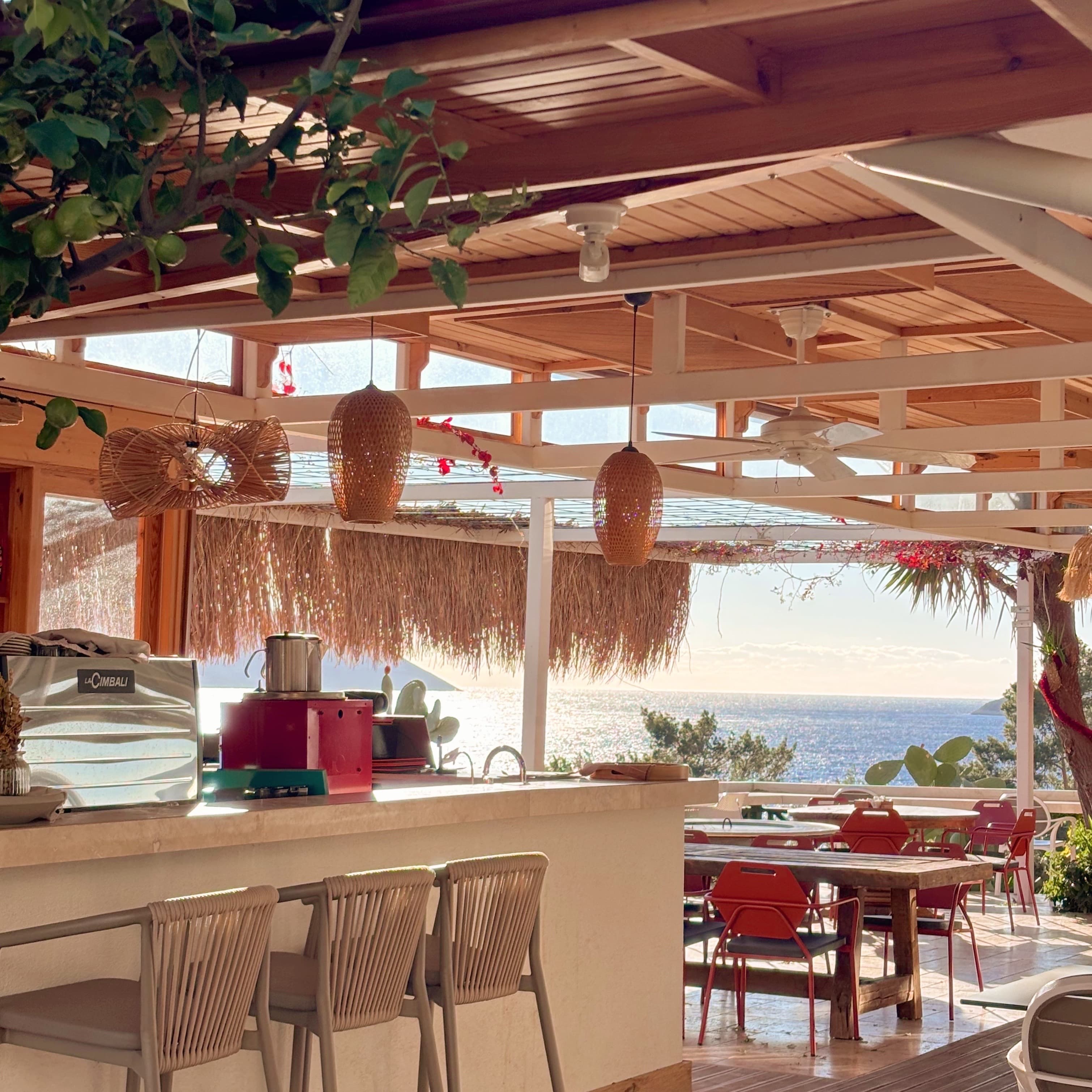 감성적인 영상과 사진을 원하신다면 1