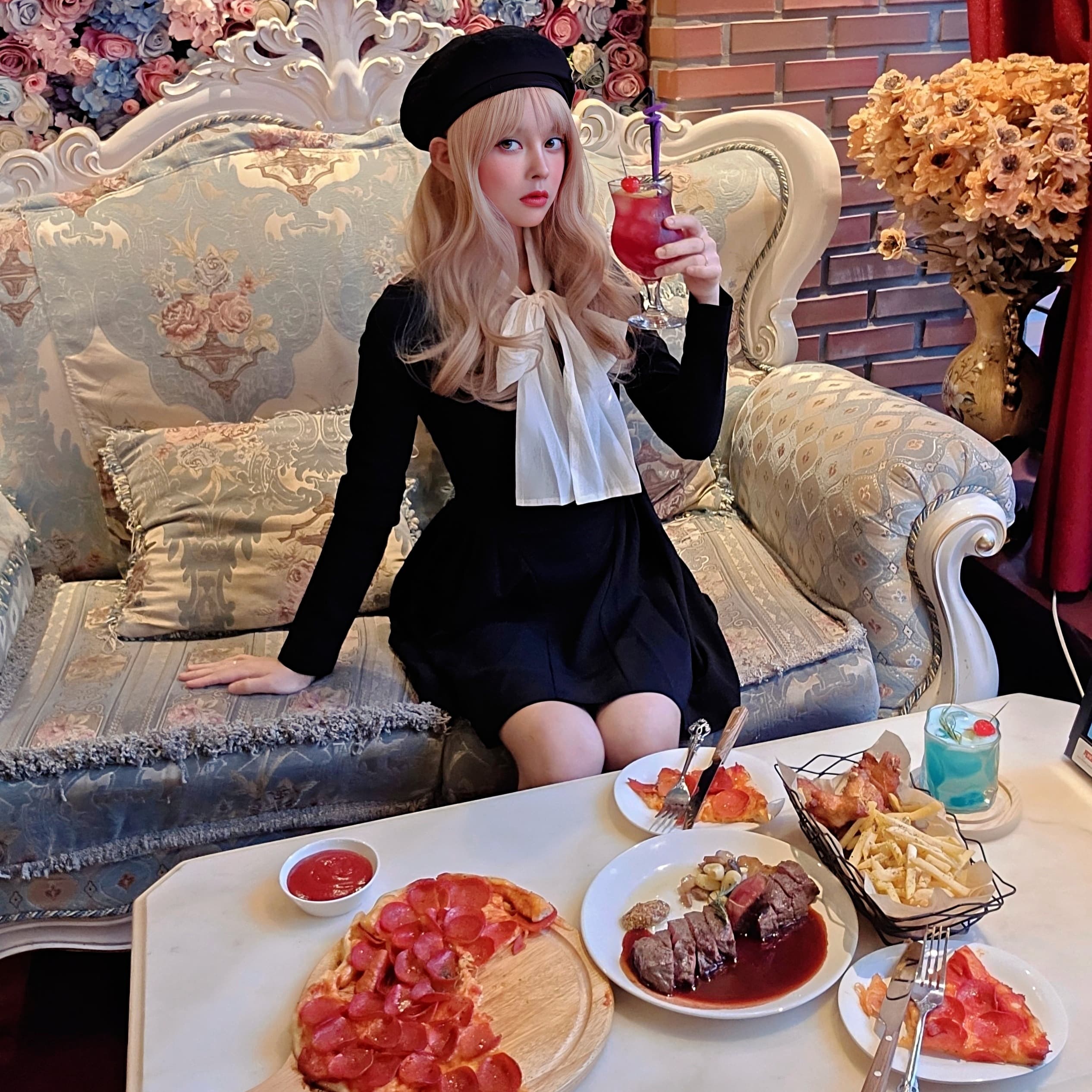 먹방 / 핫플 /카페 등등 저만의 분위기를 살려 촬영 가능💓 1