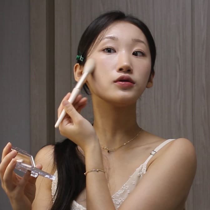 뷰티제품을 고 퀄리티로 광고아닌 편안한 영상으로 제작 해 드립니다 1