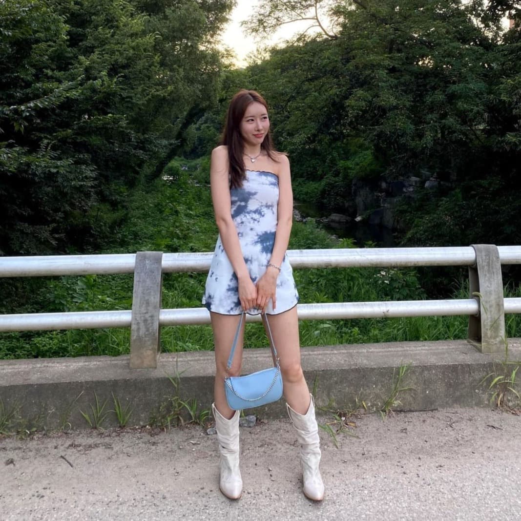 상황과 장소에 맞는 데일리룩 + 감성을 담은 리뷰/콘텐츠 💜 1