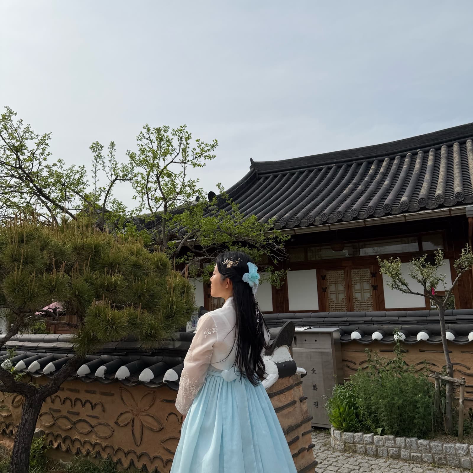 마케팅천재N잡러/후킹문구 릴스255만뷰/건강,운동,뷰티,여행/숏폼280개,게시물1000개 1