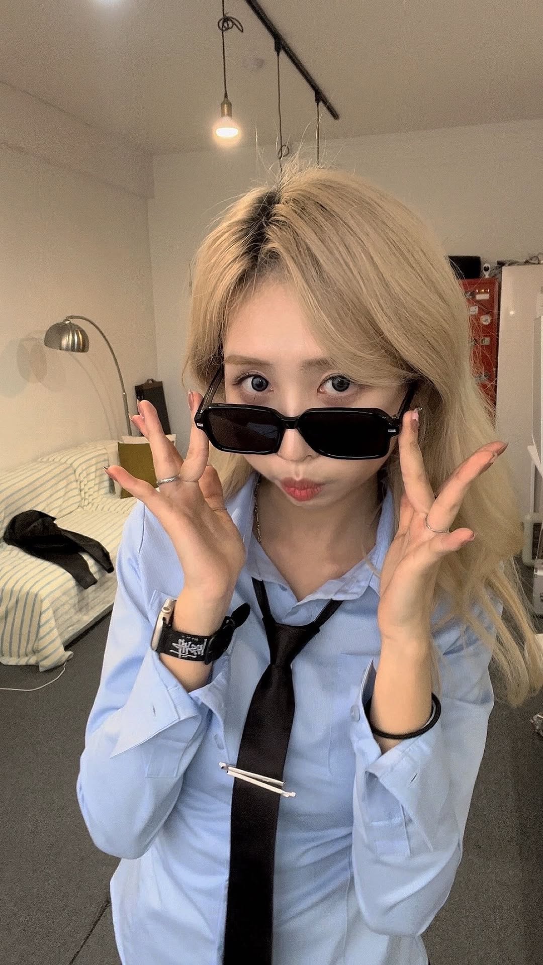 summer sunglass lookbook🕶️
with @2ditor #틴트선글라스
@2ditor_eyewear #대구선글라스 #경산선글라스 #선글라스추천 #2ditor #투디터 #틴트렌즈 #룩북 #lookbook #여름코디 #여자코디